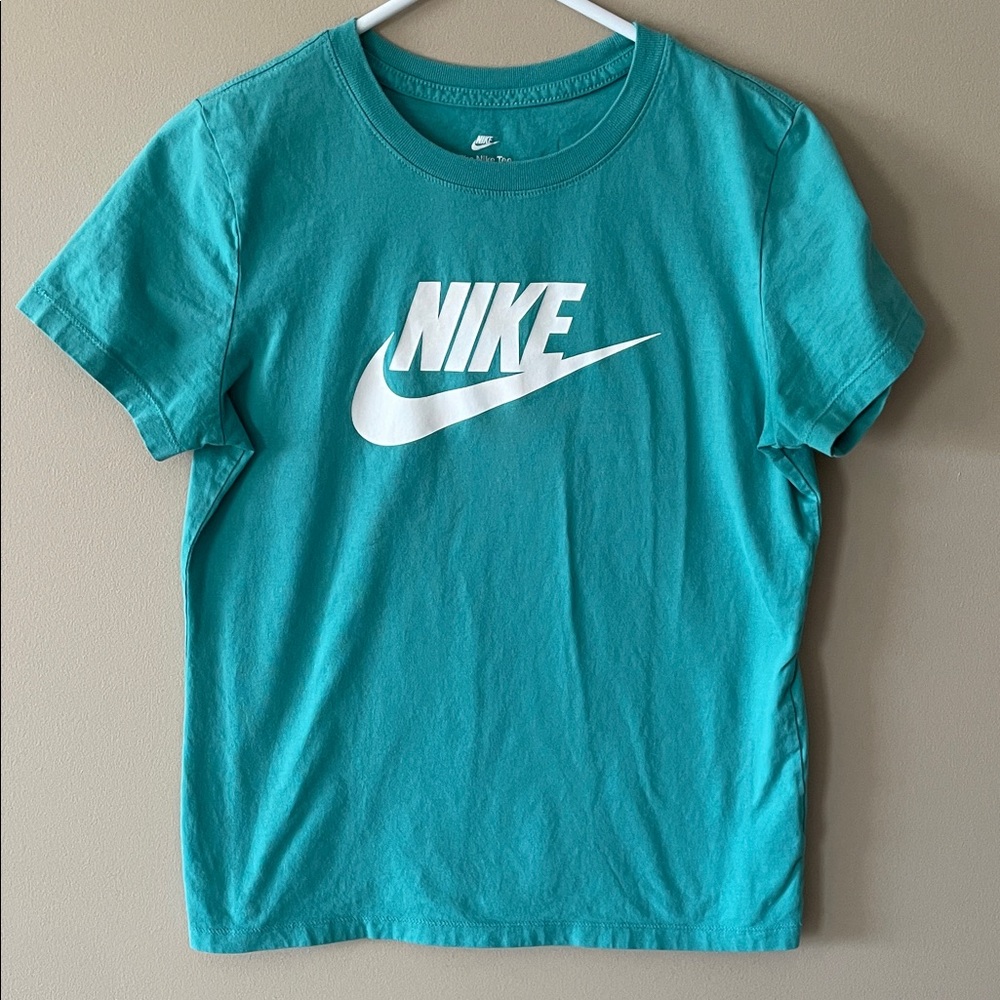 Nike women’s medium Aqua Blue T-Shirt